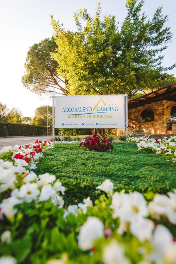 Camping Arcobaleno マリーナ・ディ・ビッボーナ エクステリア 写真